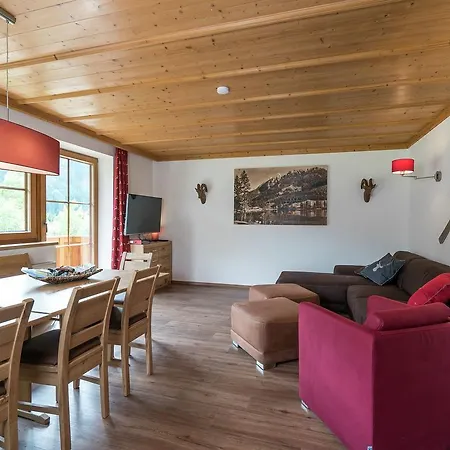 Σπίτι διακοπών Luxurious Holiday In Saalbach-hinterglemm With Barbecue