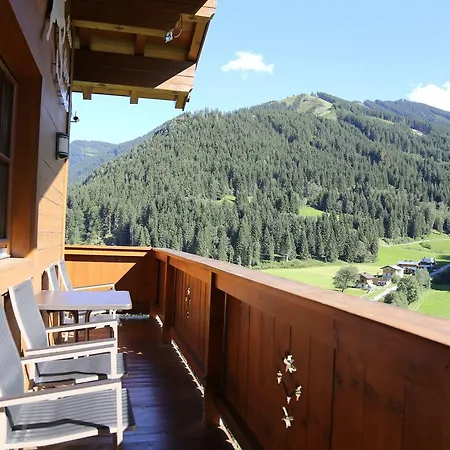 Σπίτι διακοπών Luxurious Holiday In Saalbach-hinterglemm With Barbecue Viehhofen